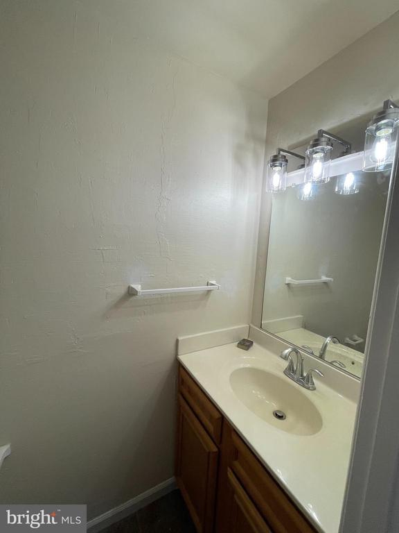 1664 Yorktown Ct in Crofton, MD - Building Photo - Building Photo