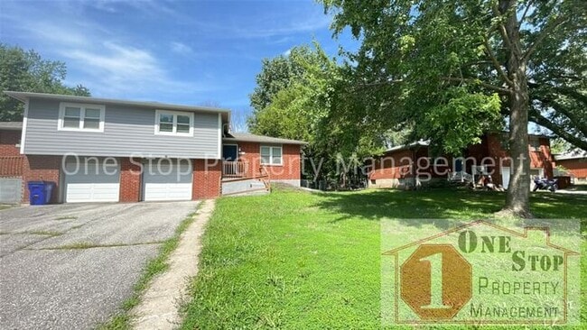 608 NE Florence Ave