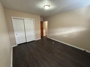 297 Indian Rd S in Sarnia, ON - Building Photo - Building Photo