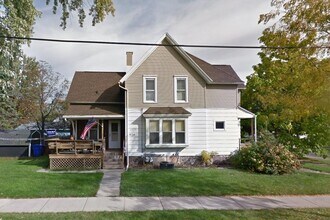 820 N State St in Appleton, WI - Building Photo - Building Photo