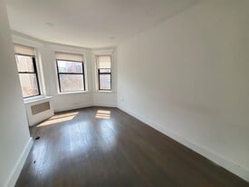 5 Peterborough St, Unit 25 in Boston, MA - Building Photo