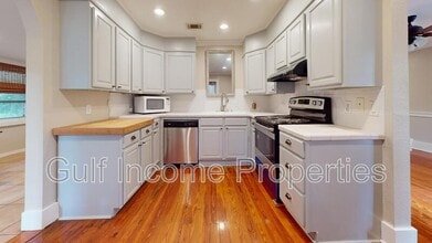 1422 17th St W in Bradenton, FL - Building Photo - Building Photo