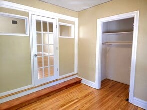 7208 Forsyth Blvd, Unit 1 East in St. Louis, MO - Building Photo - Building Photo