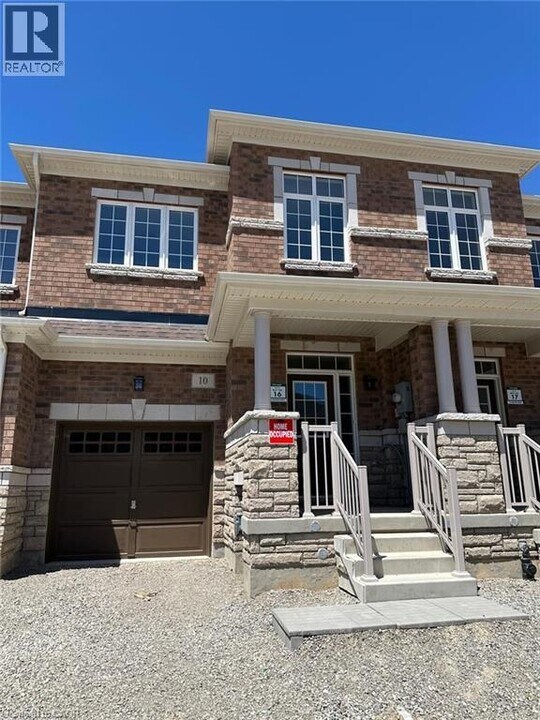 10 Lidstone St in Cambridge, ON - Building Photo