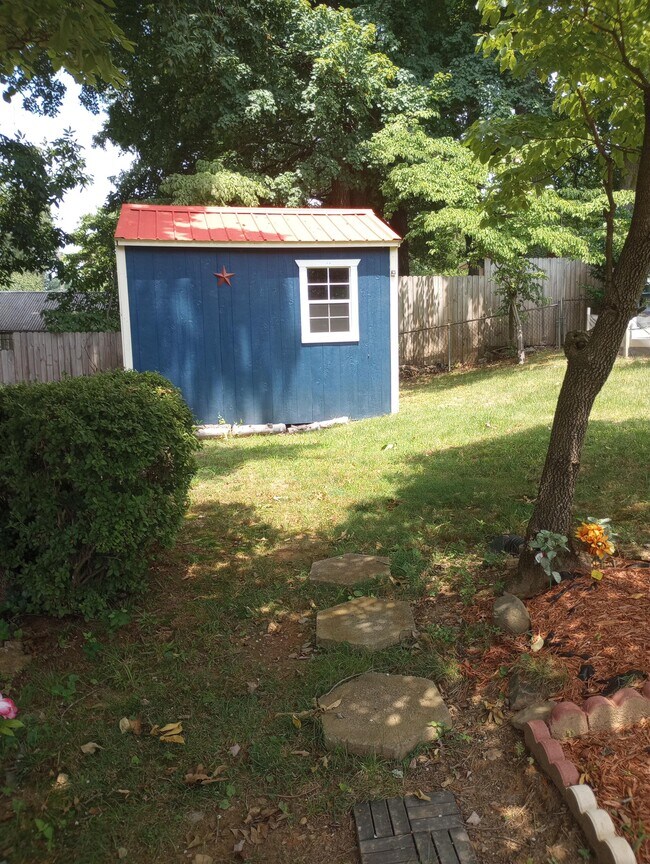 477 Granville Dr in Danville, VA - Building Photo - Building Photo