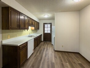 2427-2427 E Heying Dr in Columbia, MO - Foto de edificio - Building Photo