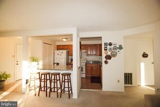 4300 Buckman Rd, Unit M in Alexandria, VA - Building Photo - Building Photo