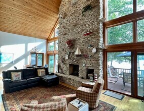 4106 W Lake Shore Dr in Wonder Lake, IL - Building Photo - Building Photo