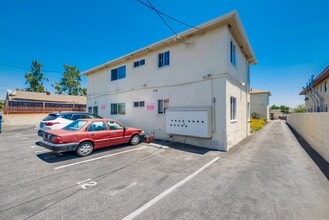 6307 - 6311 8th Ave in Los Angeles, CA - Foto de edificio - Building Photo