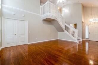 609 Sunset Beach Ct in Valrico, FL - Building Photo - Building Photo