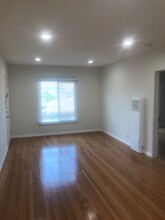 209 W Maple St in Glendale, CA - Building Photo - Building Photo