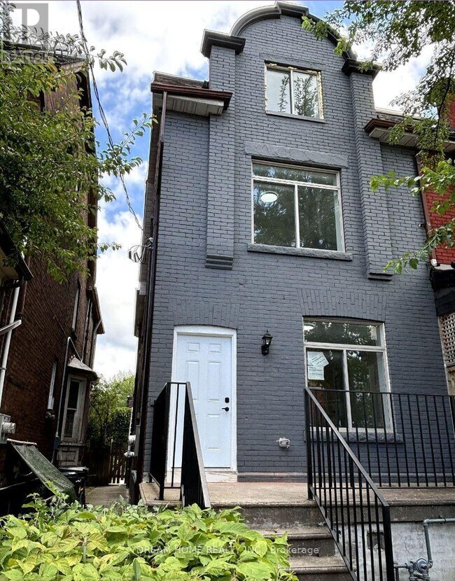 property at 643 Bathurst St