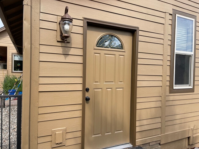 1485 Murrelet Dr