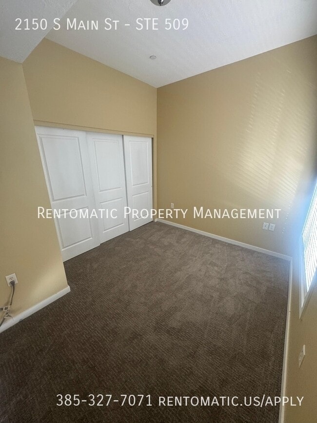 2150 S Main St in South Salt Lake, UT - Building Photo - Building Photo