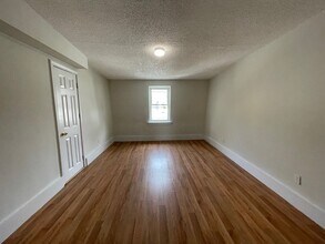 34 Newbury St-Unit -3 in Worcester, MA - Foto de edificio - Building Photo