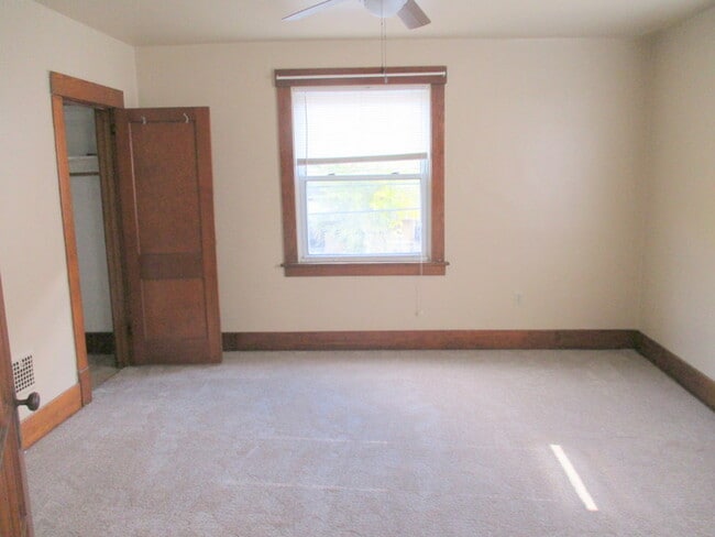 1411 Beaver Rd, Unit 2nd Floor Left in Ambridge, PA - Building Photo - Building Photo