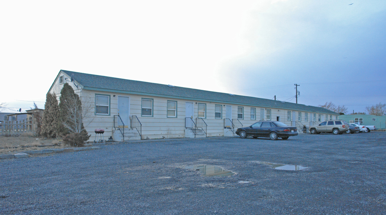 2016 W Broadway Ave in Moses Lake, WA - Building Photo