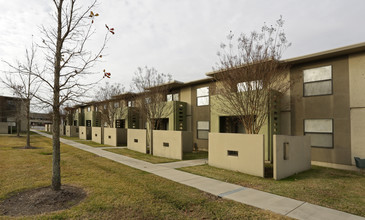 The Blox in Baton Rouge, LA - Building Photo - Building Photo