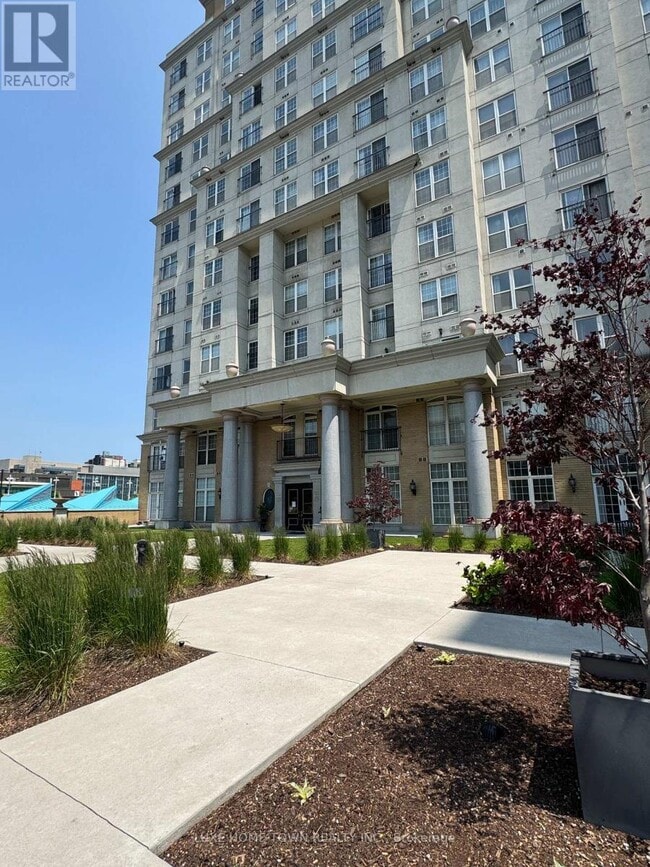 135 James St S in Hamilton, ON - Building Photo - Building Photo