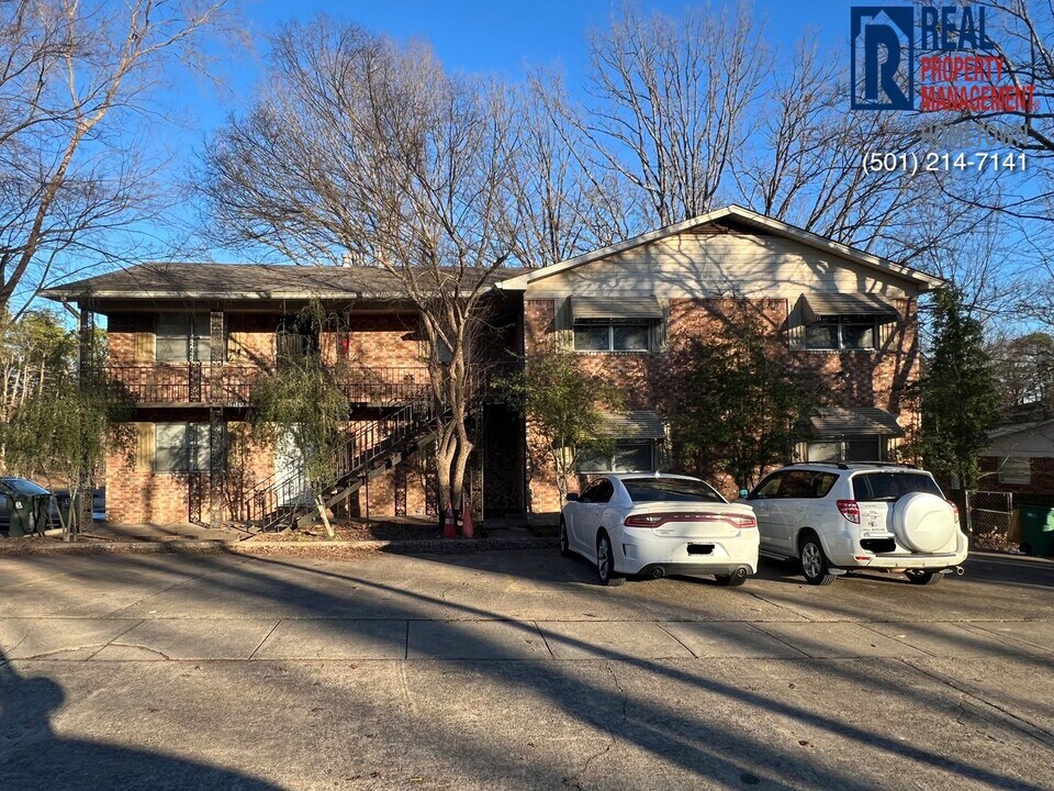 11114 Beverly Hills Dr in Little Rock, AR - Building Photo