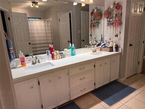 4903 Summerset Trail in Austin, TX - Building Photo - Building Photo