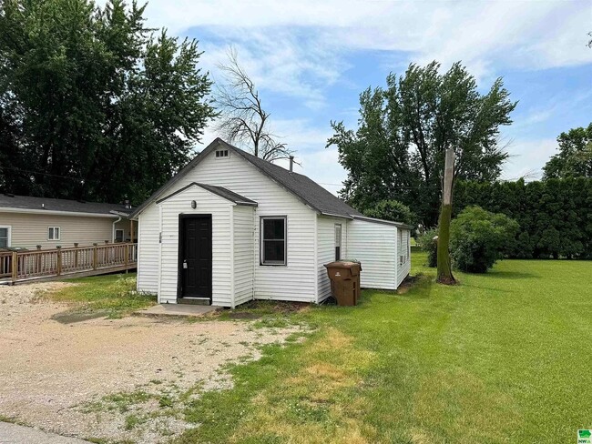 property at 106 Ash St