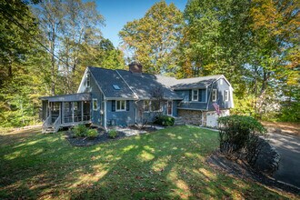 2778 Albany Ave in West Hartford, CT - Building Photo - Building Photo