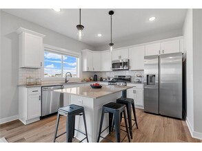 4513 131st Ave NE in Blaine, MN - Foto de edificio - Building Photo
