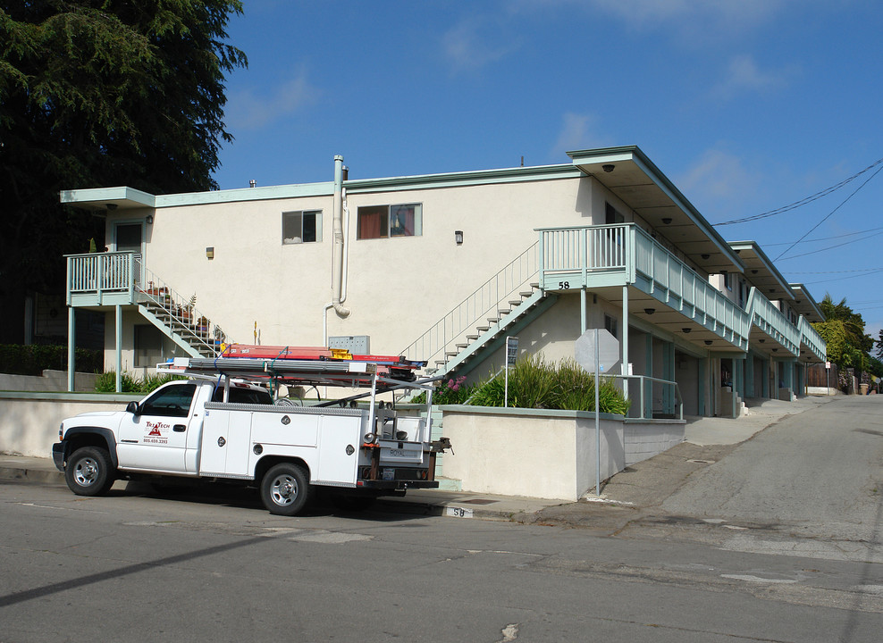 58 N Ann St in Ventura, CA - Building Photo