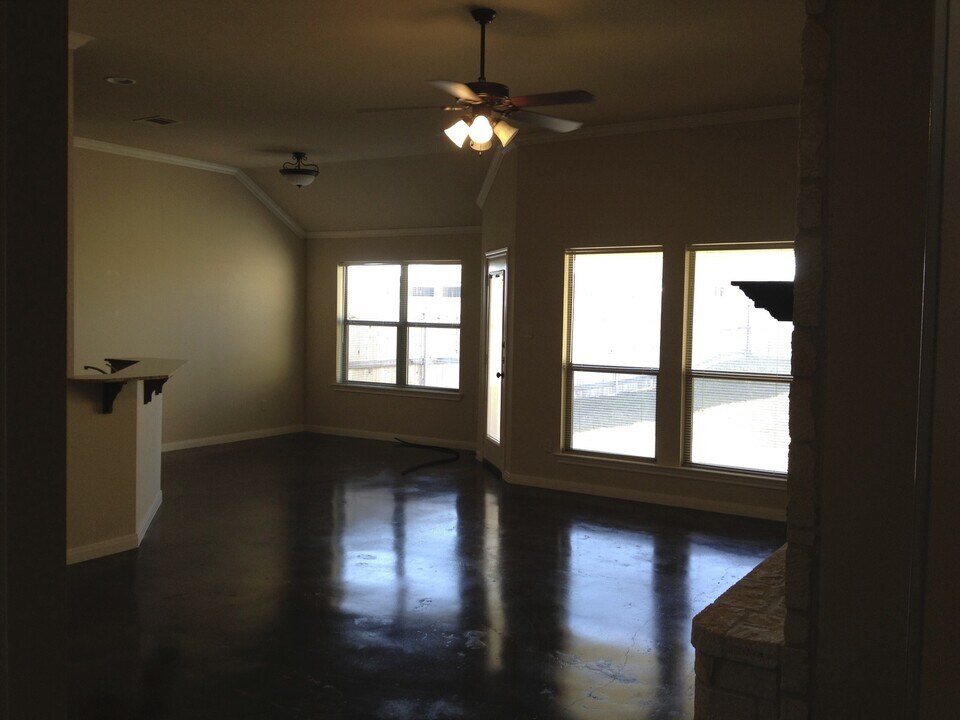 602 Park Wood Circle in Hewitt, TX - Building Photo