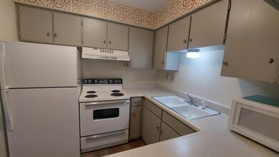 1214 Hi Stirrup in Horseshoe Bay, TX - Building Photo - Building Photo