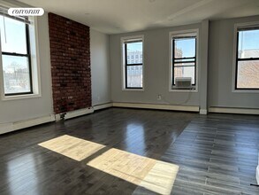469 Vandervoort Ave in Brooklyn, NY - Building Photo - Building Photo