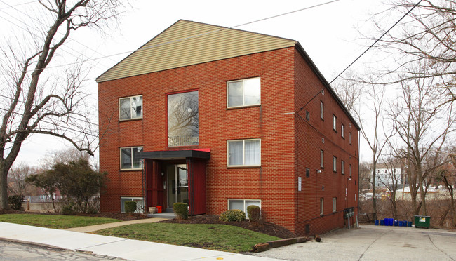 The Oakview in Pittsburgh, PA - Foto de edificio - Building Photo