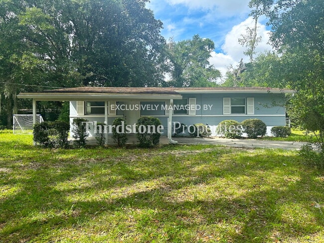 property at 8544 Oak Leaf Rd