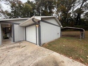 8856 Gateridge Ct in Jonesboro, GA - Building Photo - Building Photo