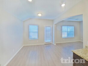 110 Columbia St in Farmersville, TX - Building Photo - Building Photo