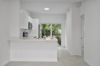 Avondale Parkside in Pompano Beach, FL - Building Photo - Interior Photo