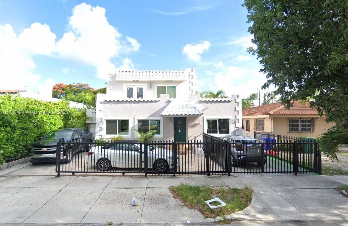 1664 SW 9th St in Miami, FL - Building Photo