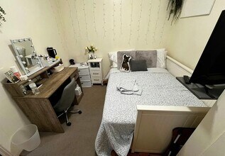 1576 Tremont St, Unit 2 in Boston, MA - Building Photo - Building Photo