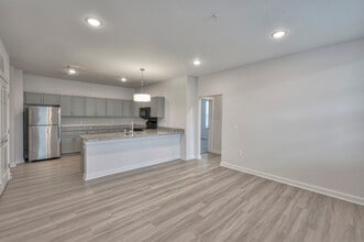 Town Oaks Apartments in Orlando, FL - Building Photo - Building Photo