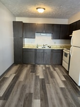 650 E 12th St, Unit 639 E 10th st in York, NE - Foto de edificio - Building Photo