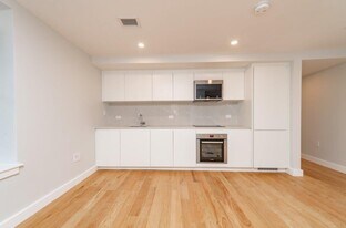 14 Fleet St, Unit #7 in Boston, MA - Building Photo