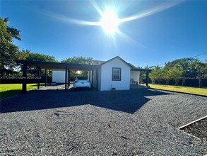 26251 SW 187th Ave in Homestead, FL - Foto de edificio - Building Photo