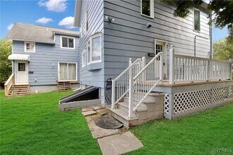 412 Old Falls Blvd in North Tonawanda, NY - Building Photo - Building Photo