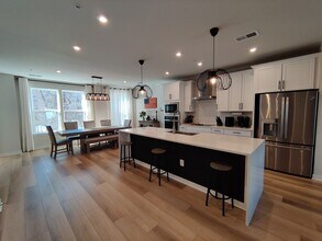 12110 Loblolly Dr in Fairfax, VA - Building Photo - Building Photo