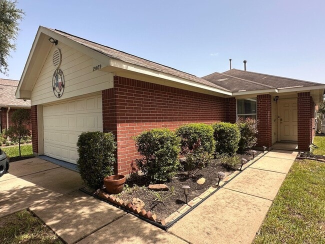 19039 S Whimsey Dr
