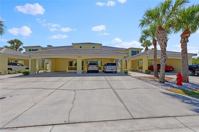 14543 Abaco Lakes Dr in Ft. Myers, FL - Building Photo - Building Photo