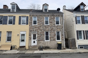 533 Woodward St in Lancaster, PA - Building Photo