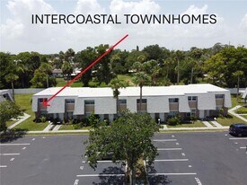 1610 S Palmetto Ave in South Daytona, FL - Building Photo