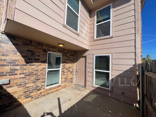 property at 5516 Lewis Ct